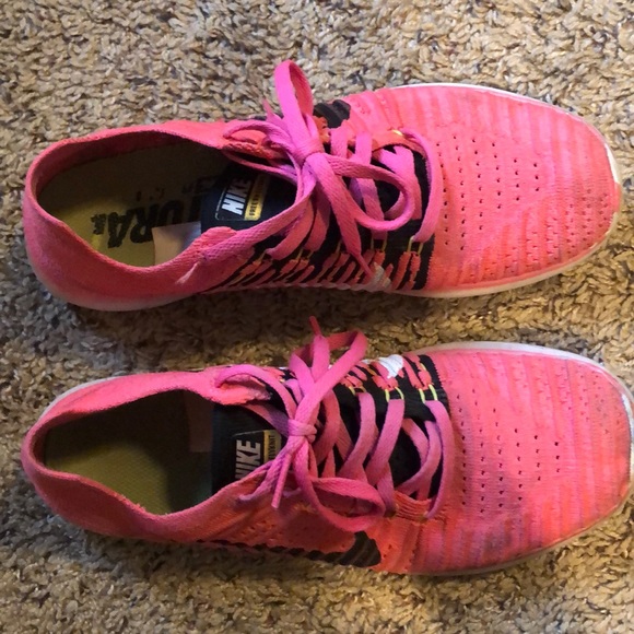 Nike Free Rn Flyknit - Picture 2 of 4